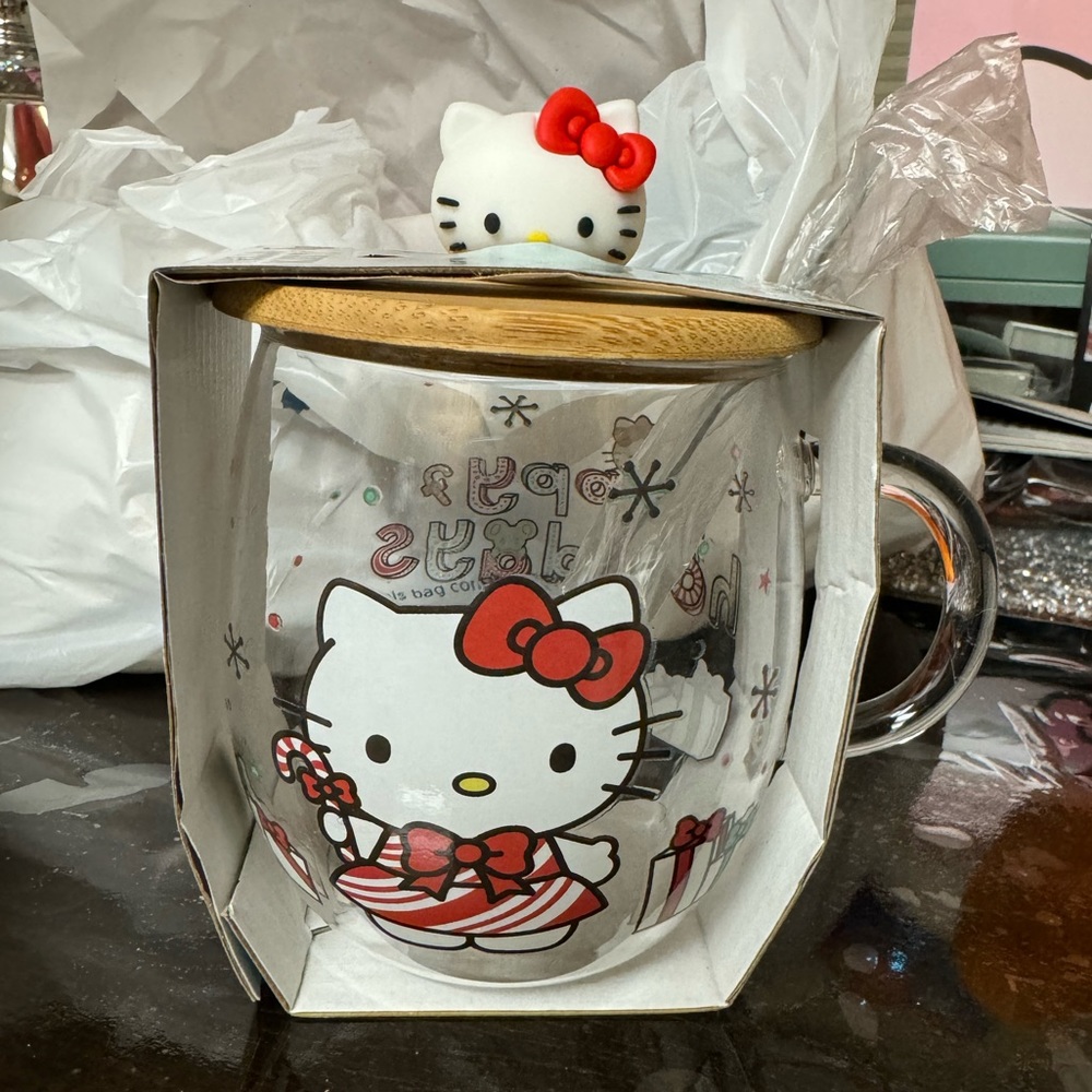HELLO KITTY CHRISTMAS MUG